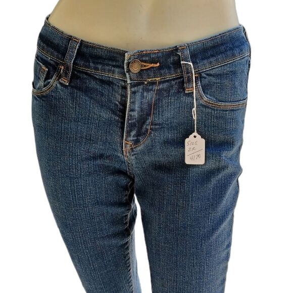 41701...Old Navy Sweetheart Skinny Jeans Size 2R, W26" 27"Inseam 8"Rise - Picture 1 of 5